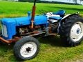 Permainan Traktor pada teka-teki ladang  talian