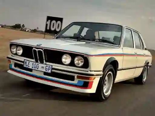 Permainan BMW 530 MLE talian