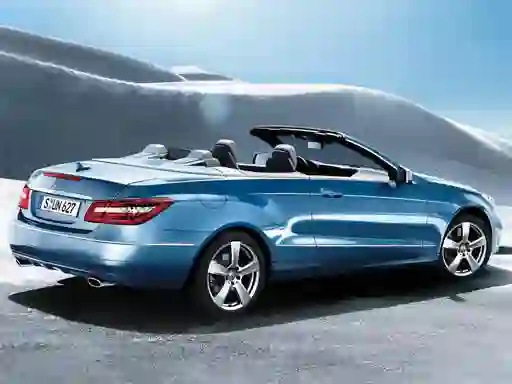 Permainan Cabriolet Roadster Puzzle talian