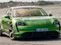 Permainan Porsche Taycan Turbo S talian